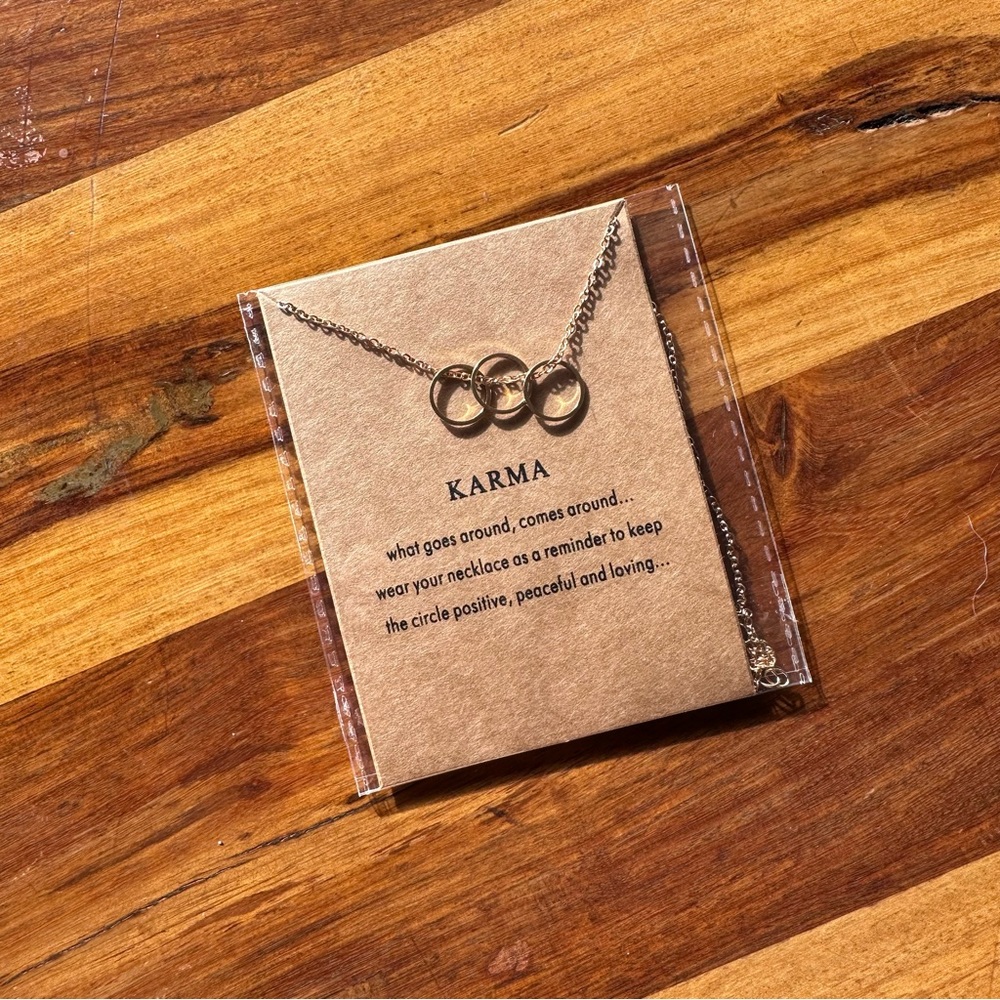 KARMA ♡ Necklace GIFT - Picture 4 of 5